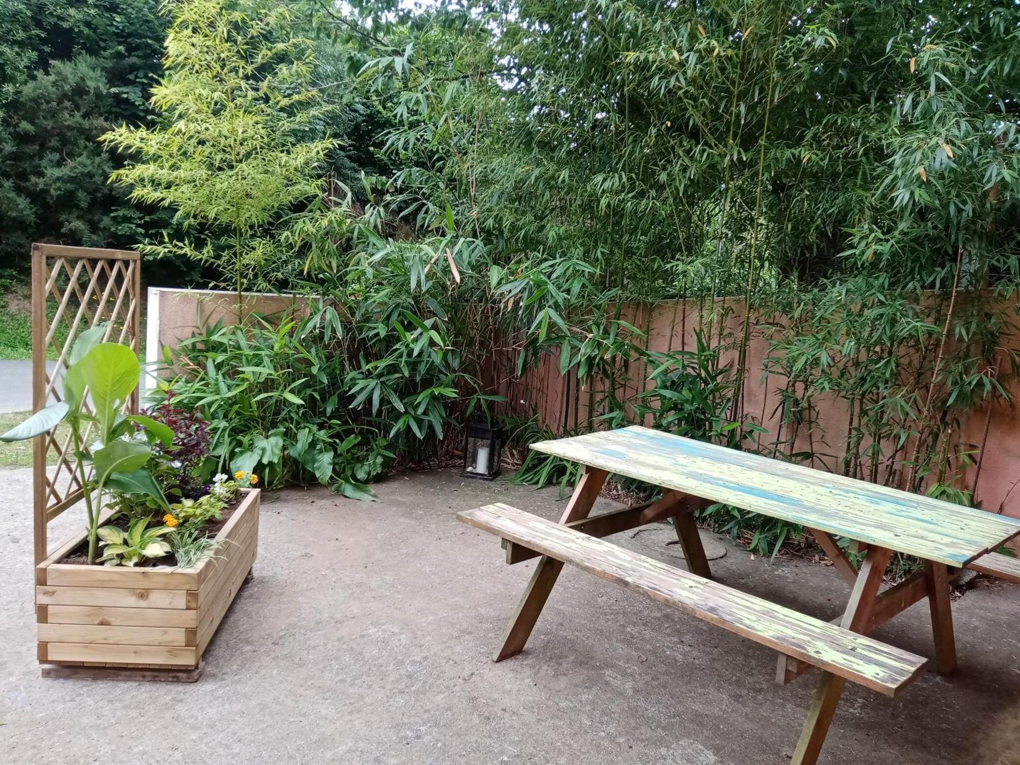 PlouaretHentig Ar Feunteun住宿加早餐旅馆 外观 照片